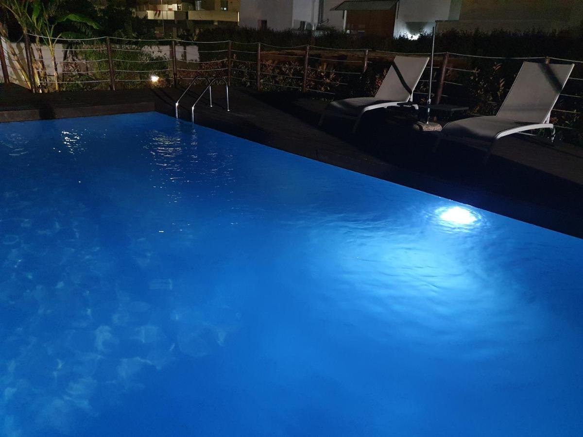 Отель Il Giardino Di Flora Con Piscina Лечче Экстерьер фото